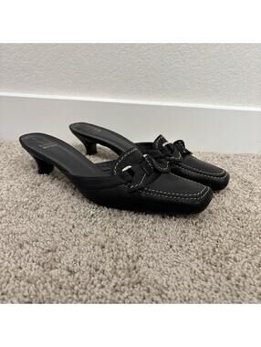 VTG Stuart Weitzman Kitten Heels Women’s Size 9 Black Leather Pointed Toe Bow